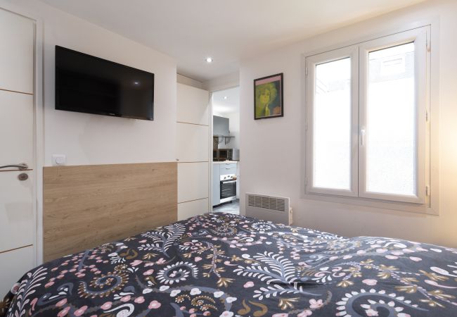 Chalet in Vittel - Small chalet with terrace near the city centre (with parking) : Chalet Grace De Capitani Chalet in Vittel - Small chalet with terrace near the city centre (with parking) : Chalet Grace De Capitani