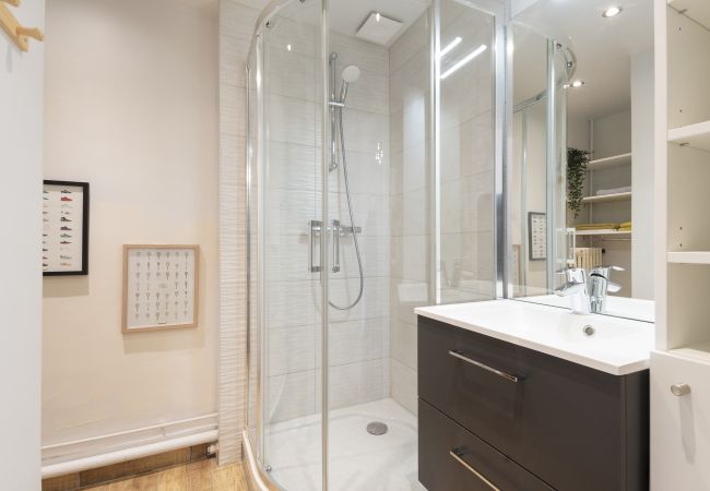 Apartment in Vittel - Noa : 2 bedroom flat in the city centre of Vittel (Balcony and free parking) Apartment in Vittel - Noa : 2 bedroom flat in the city centre of Vittel (Balcony and free parking)