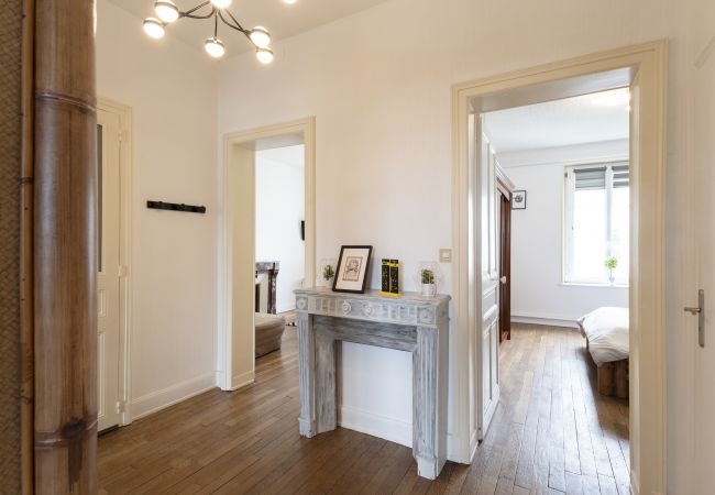 Apartment in Vittel - Noa : 2 bedroom flat in the city centre of Vittel (Balcony and free parking) Apartment in Vittel - Noa : 2 bedroom flat in the city centre of Vittel (Balcony and free parking)