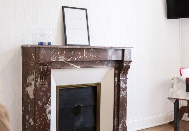 Apartment in Vittel - Noa : 2 bedroom flat in the city centre of Vittel (Balcony and free parking) Apartment in Vittel - Noa : 2 bedroom flat in the city centre of Vittel (Balcony and free parking)