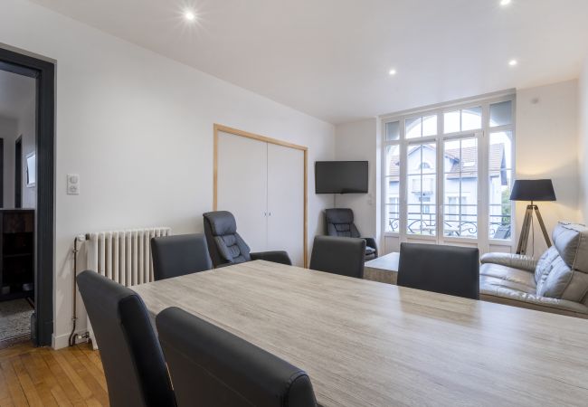 Apartment in Vittel - Manon : Charming 2 bedroom flat on the first floor of a fully renovated Residence (with Balcony) Apartment in Vittel - Manon : Charming 2 bedroom flat on the first floor of a fully renovated Residence (with Balcony)