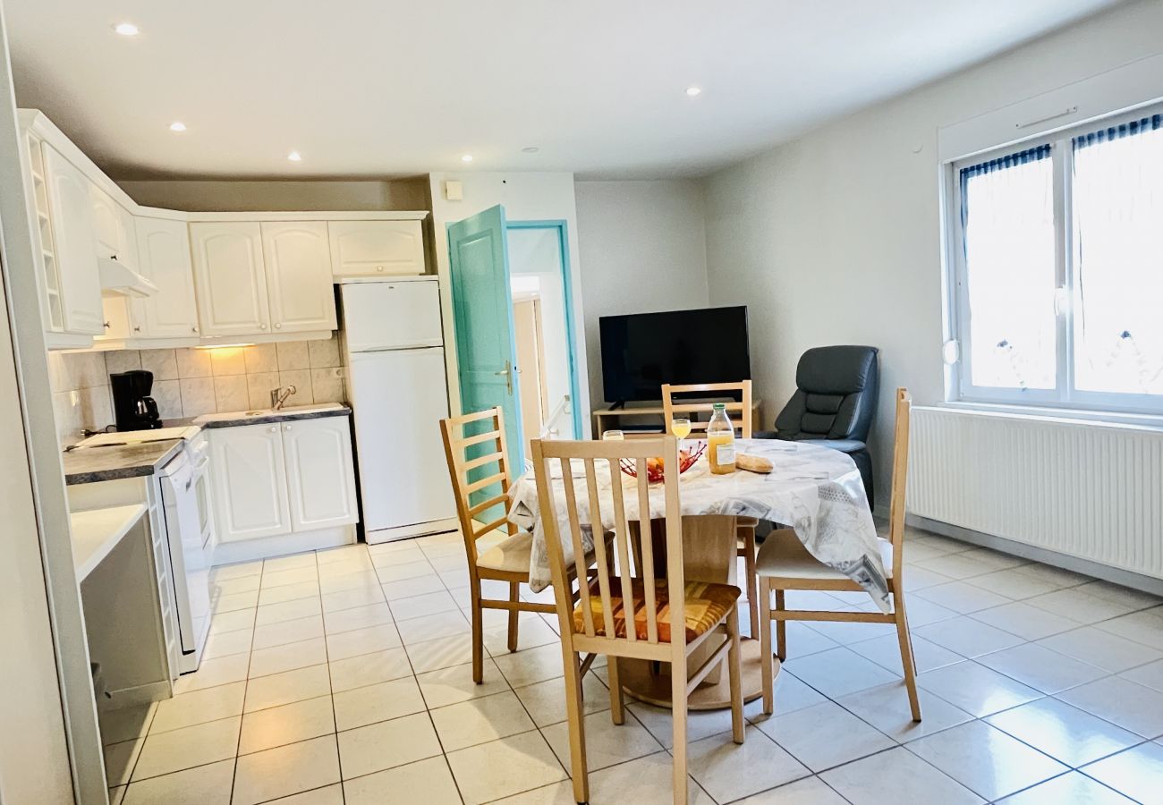 Apartment in Bains-les-Bains - Bonaparte : Nice flat located 350 meters from the thermal baths (Parking)