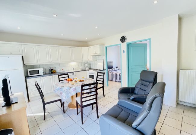 Apartment in Bains-les-Bains - Pasteur : Charming 2 bedroom flat near the thermal baths   Apartment in Bains-les-Bains - Pasteur : Charming 2 bedroom flat near the thermal baths