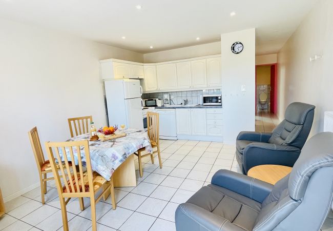 Apartment in Bains-les-Bains - Porthos : Appartement à 300 mètres des thermes (Parking gratuit)