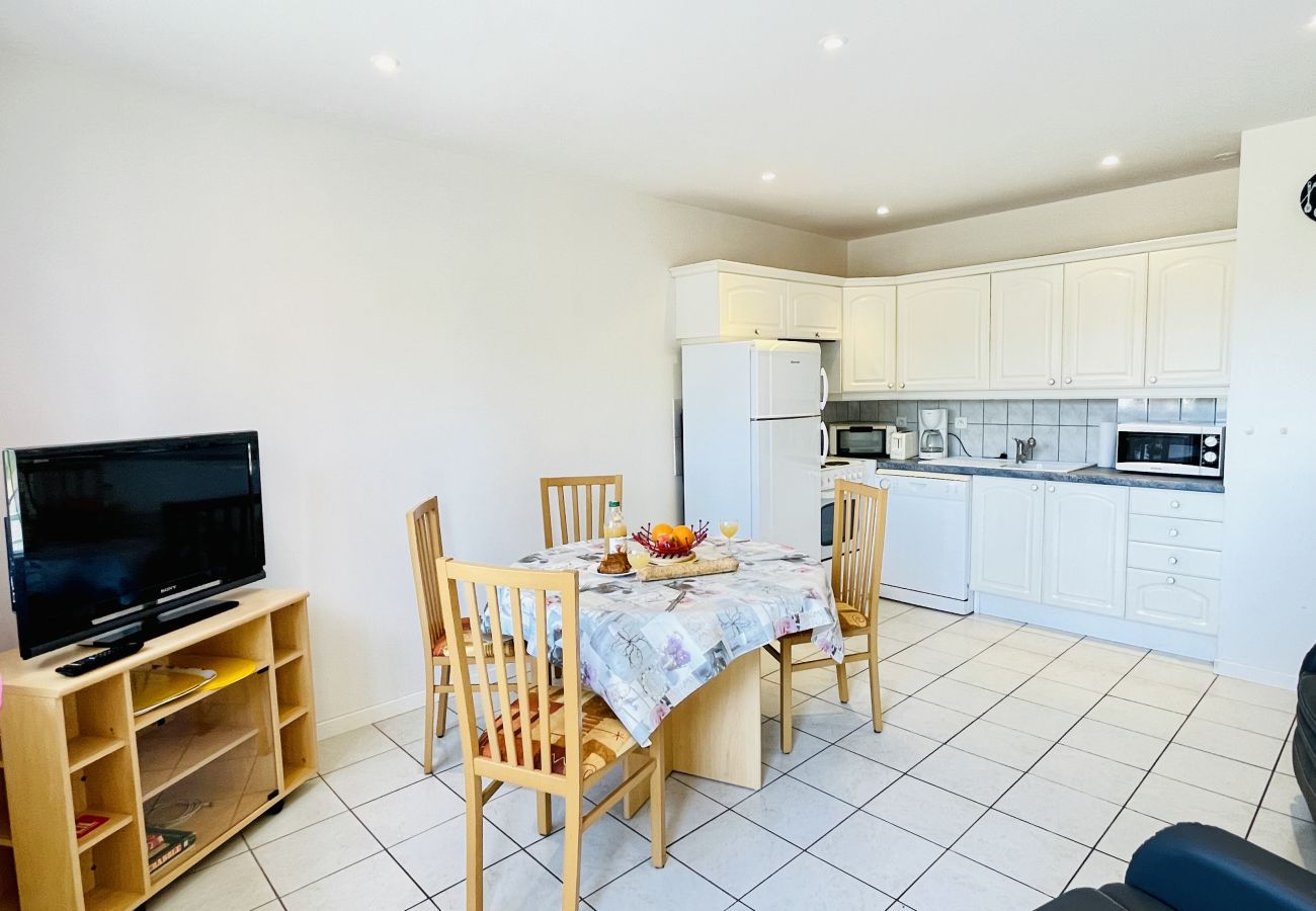 Apartment in Bains-les-Bains - Porthos : Appartement à 300 mètres des thermes (Parking gratuit)