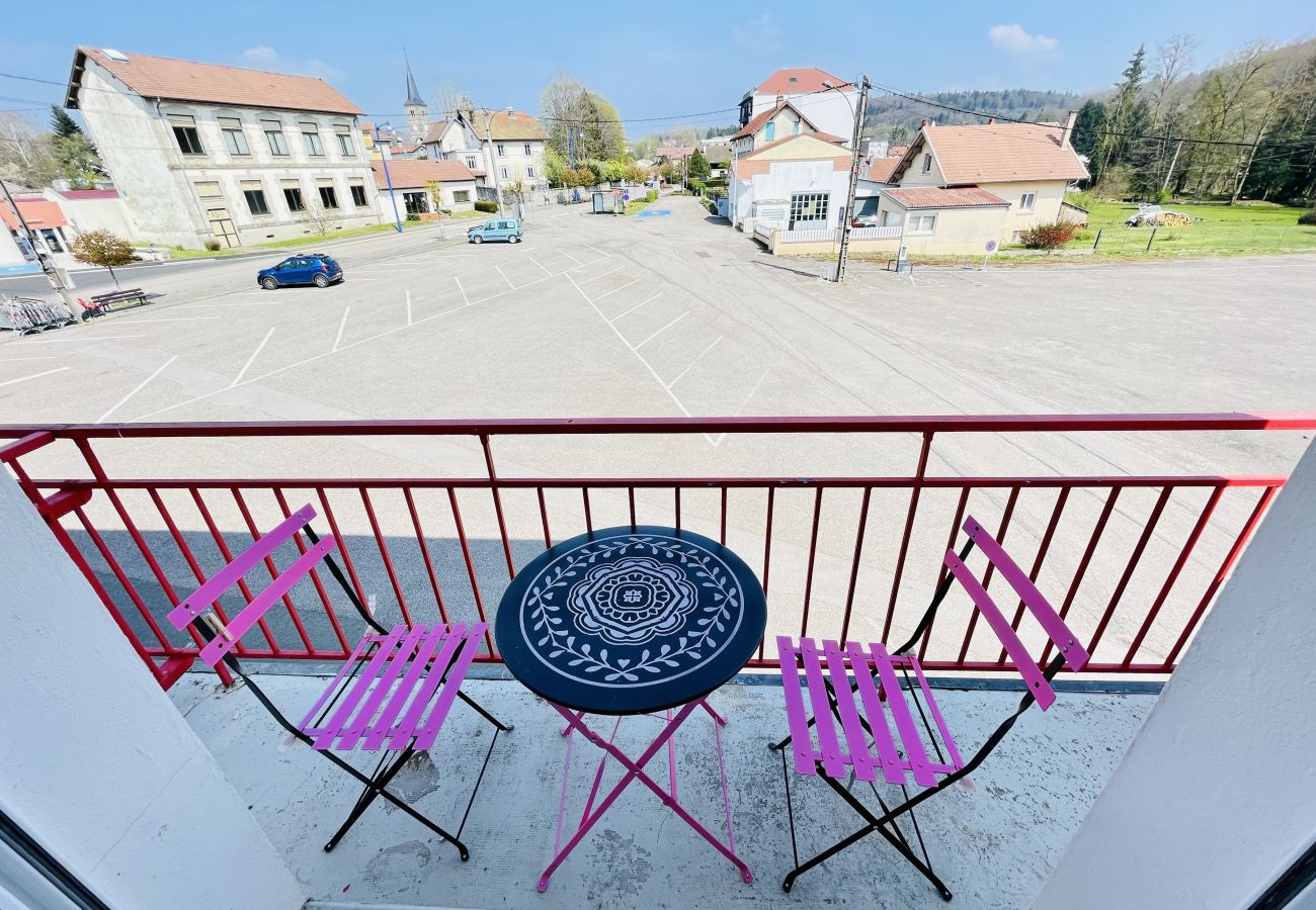 Apartment in Bains-les-Bains - Appartement Jacques Prévert 