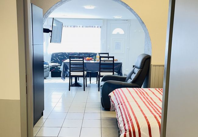 Apartment in Bains-les-Bains - Henry 4: Charming flat with terrace (and parking) Apartment in Bains-les-Bains - Henry 4: Charming flat with terrace (and parking)