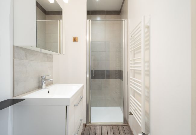Apartment in Vittel - Alain Delon : Charming one bedroom apartment in the city center (with parking and terrace) Apartment in Vittel - Alain Delon : Charming one bedroom apartment in the city center (with parking and terrace)