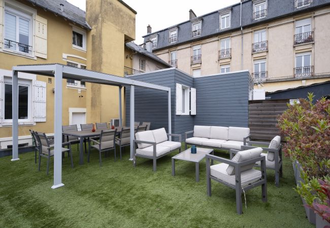 Apartment in Vittel - Alain Delon : Charming one bedroom apartment in the city center (with parking and terrace) Apartment in Vittel - Alain Delon : Charming one bedroom apartment in the city center (with parking and terrace)