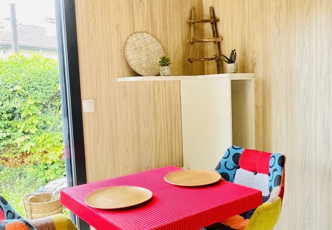 Chalet in Vittel - Cabane de Rafaël : A charming place to relax next to the Vittel park Chalet in Vittel - Cabane de Rafaël : A charming place to relax next to the Vittel park