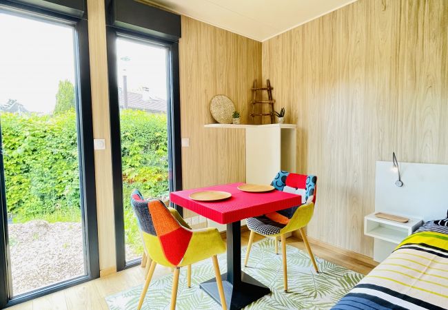 Chalet in Vittel - Cabane de Rafaël : A charming place to relax next to the Vittel park Chalet in Vittel - Cabane de Rafaël : A charming place to relax next to the Vittel park