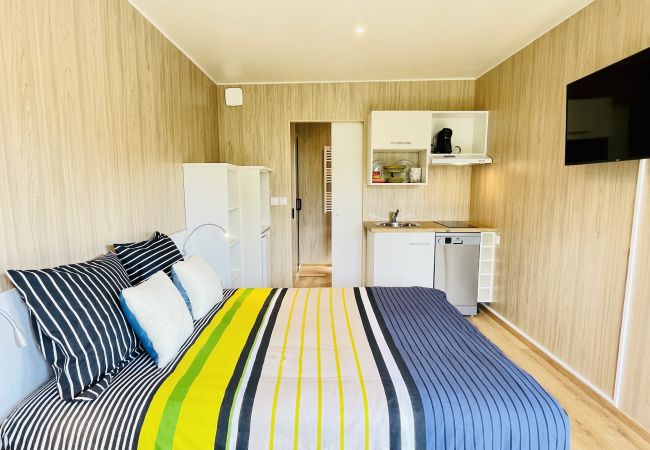Chalet in Vittel - Cabane de Rafaël : A charming place to relax next to the Vittel park Chalet in Vittel - Cabane de Rafaël : A charming place to relax next to the Vittel park