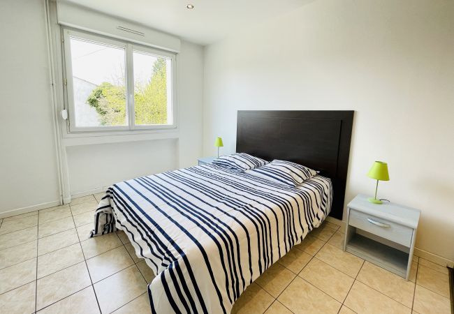 Apartment in Bains-les-Bains - Rimbaud: Apartment 300 metres from the thermal baths (public parking) Apartment in Bains-les-Bains - Rimbaud: Apartment 300 metres from the thermal baths (public parking)