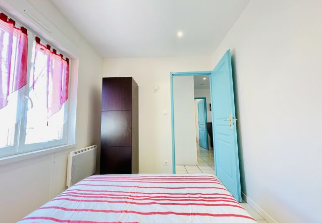 Appartement à Bains-les-Bains - Gambetta : Sympathique appartement situé à 350 mètres des thermes (Parking) Appartement à Bains-les-Bains - Gambetta : Sympathique appartement situé à 350 mètres des thermes (Parking)