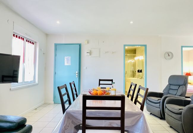Appartement à Bains-les-Bains - Gambetta : Sympathique appartement situé à 350 mètres des thermes (Parking) Appartement à Bains-les-Bains - Gambetta : Sympathique appartement situé à 350 mètres des thermes (Parking)