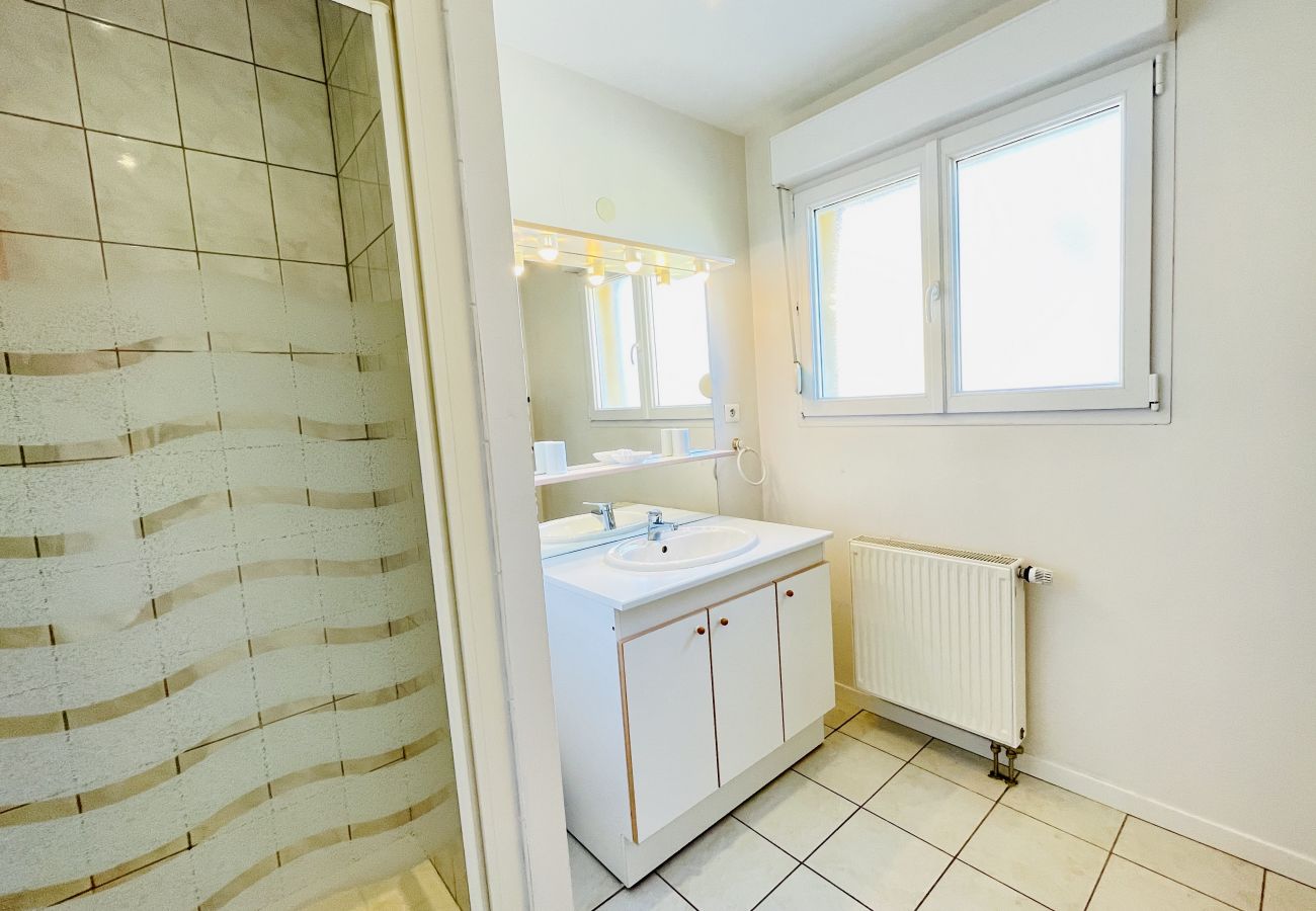 Appartement à Bains-les-Bains - Athos : Appartement à 300 mètres des thermes (parking gratuit)