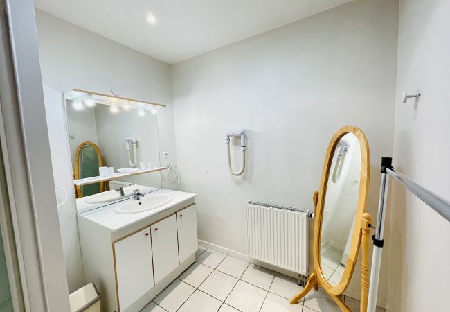 Appartement à Bains-les-Bains - Porthos : Appartement à 300 mètres des thermes (Parking gratuit) Appartement à Bains-les-Bains - Porthos : Appartement à 300 mètres des thermes (Parking gratuit)