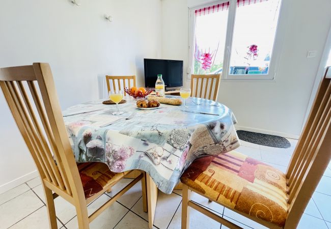 Appartement à Bains-les-Bains - Aramis : Appartement à 300 mètres des thermes (Parking gratuit)