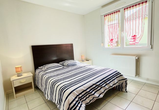 Appartement à Bains-les-Bains - Aramis : Appartement à 300 mètres des thermes (Parking gratuit)